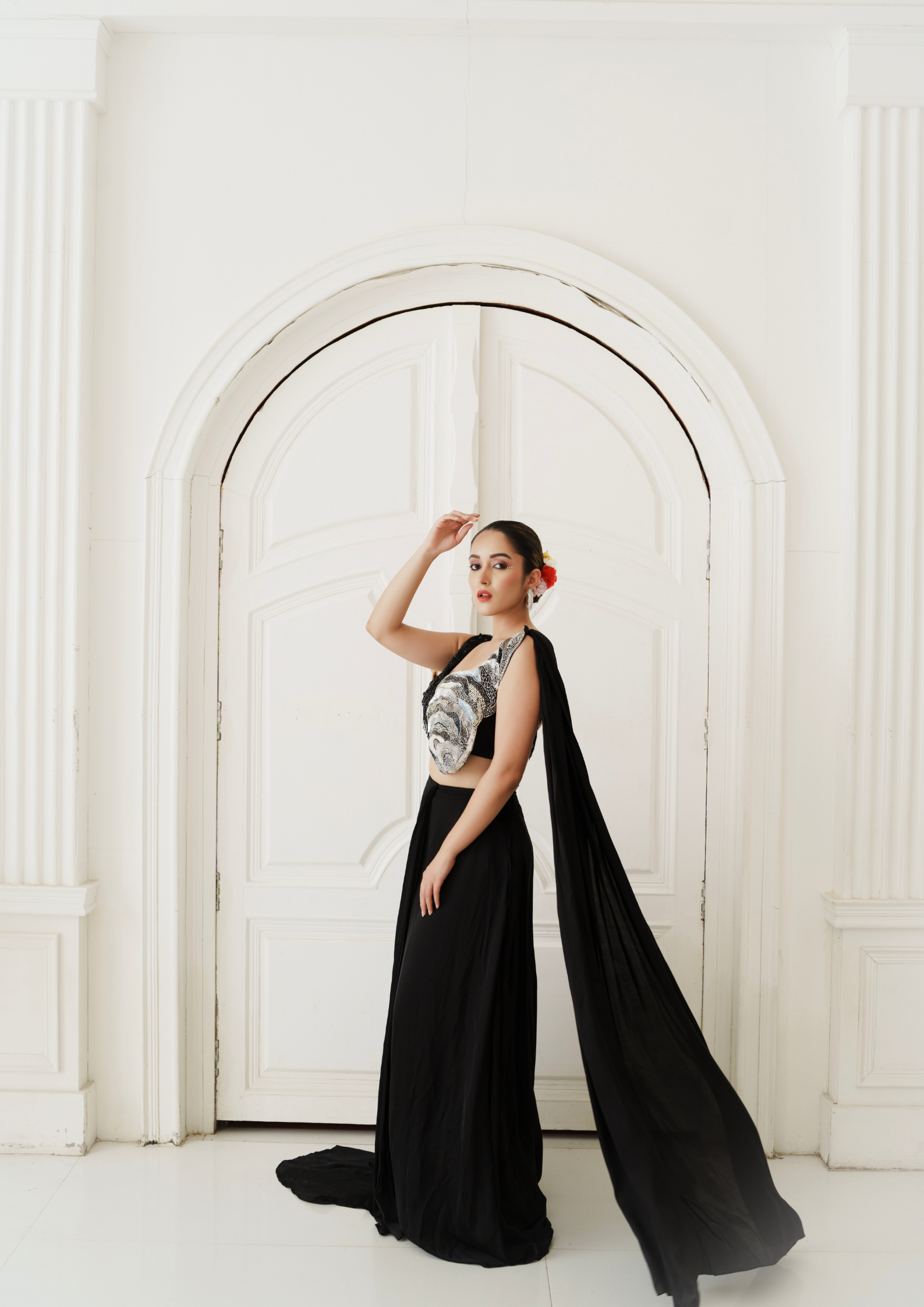 MIDNIGHT GLAMOUR DRAPE SAREE SET